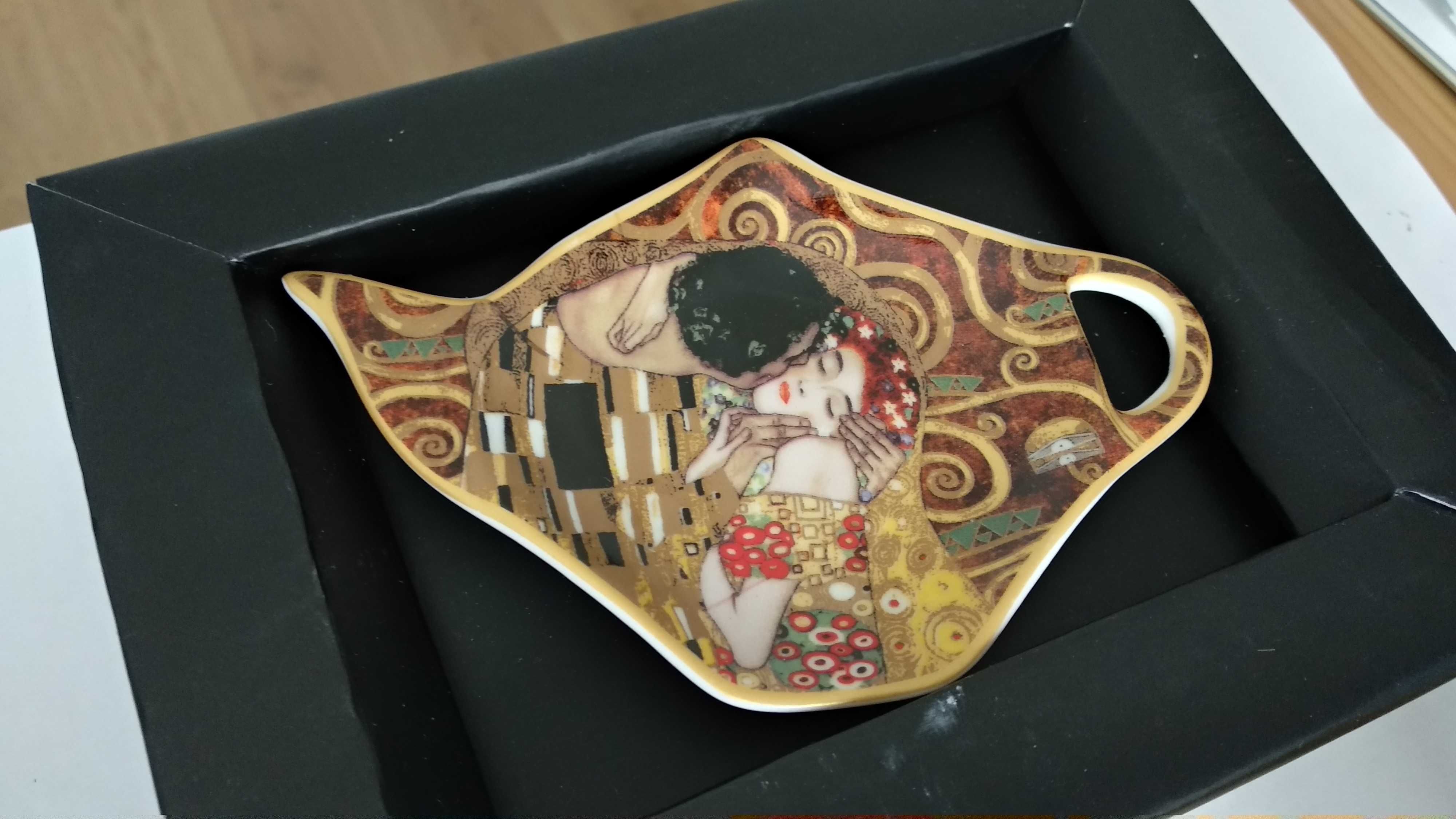 Porcelana CARMANI, G. Klimt, Limited collection. The Kiss.