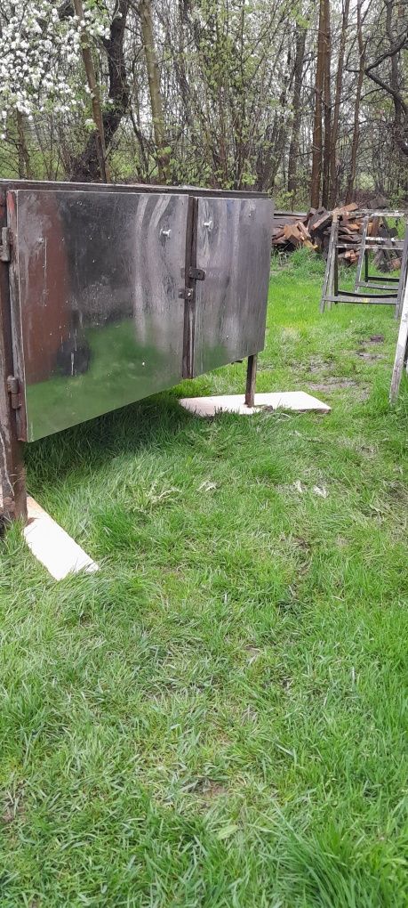 Mam do sprzedania warsztat wykonany jest kątownika 5 x 5