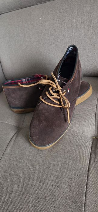 Tommy Hilfiger trzewiki zamszowe