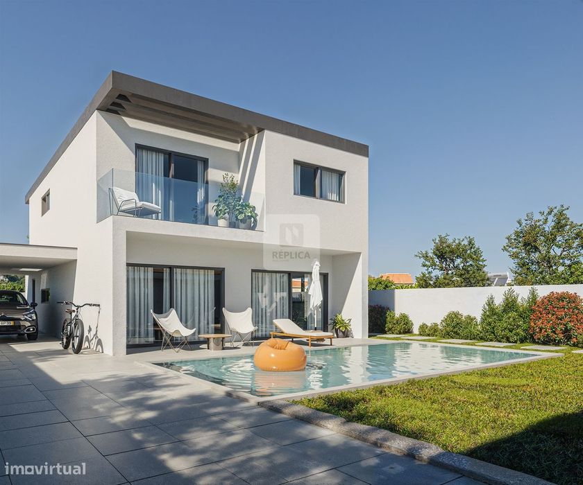 Moradia T3 de Luxo em Construção com Piscina