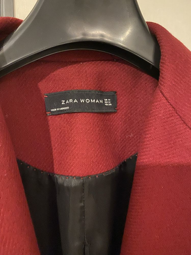 Płaszcz bordowy Zara rozmiar M
