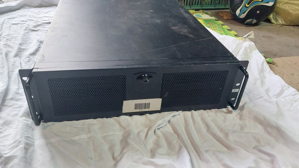 SERWER ASUS P8H61-M LX  Intel Core i7-3770   2.2TB 16GB ram
