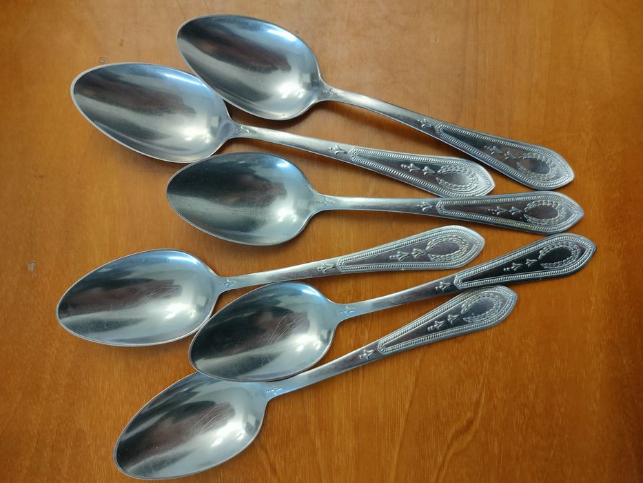 Продам столовые ложки из нержавеющей стали.