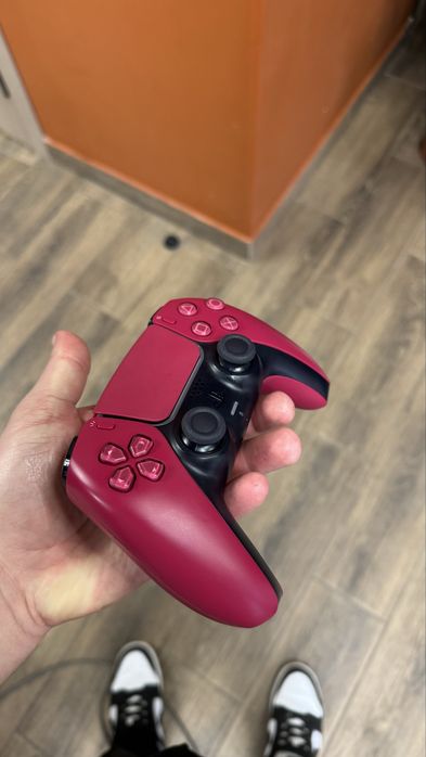 Продам DualSense PS5