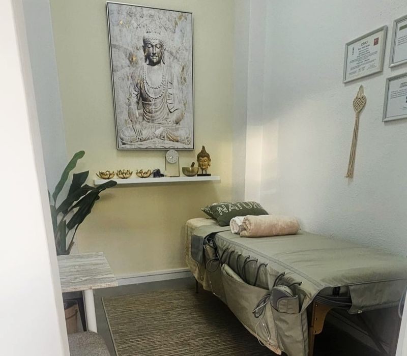 Alugo Gabinete para Massagens/Estética em Localização Central de Gaia