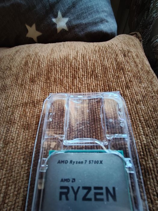 Процесор  ryzen 7  5700
