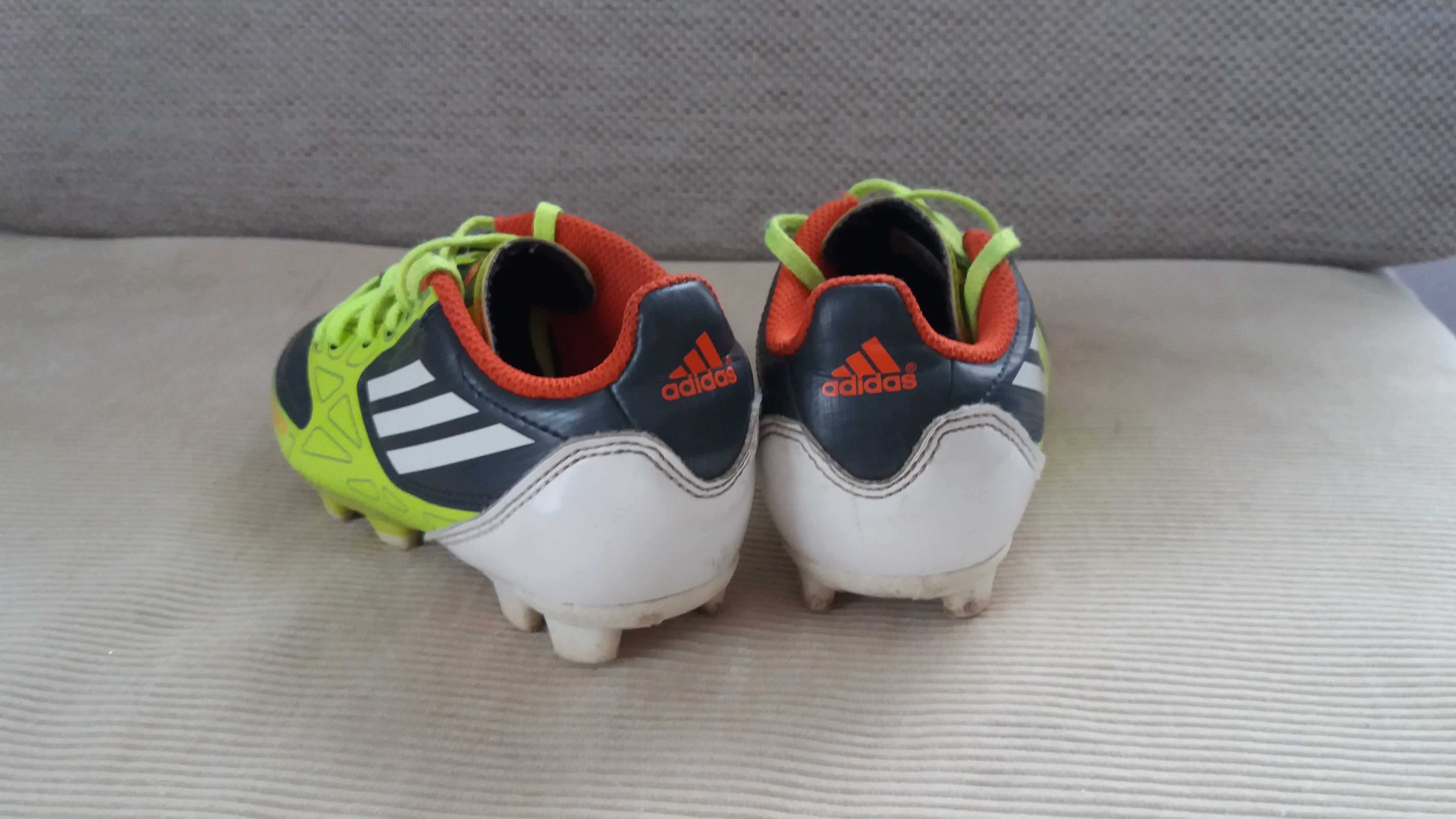 Buty pilkarskie Adidas roz. 28