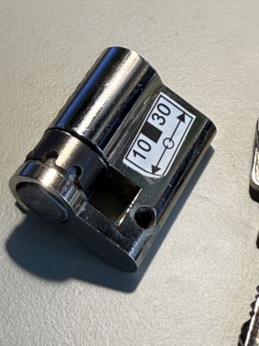 Wkładka 10/30 jednostronna, bębenkowa LOB, 3 klucze tylko Wrocław