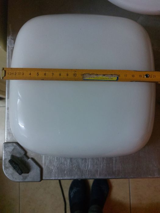 Klosz  biały  stary