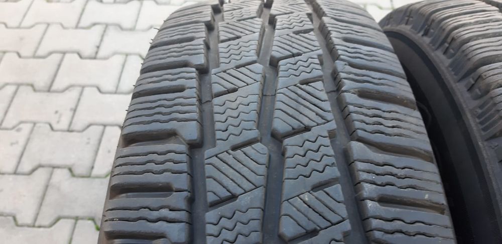 Opony Michelin 225 75 R16C