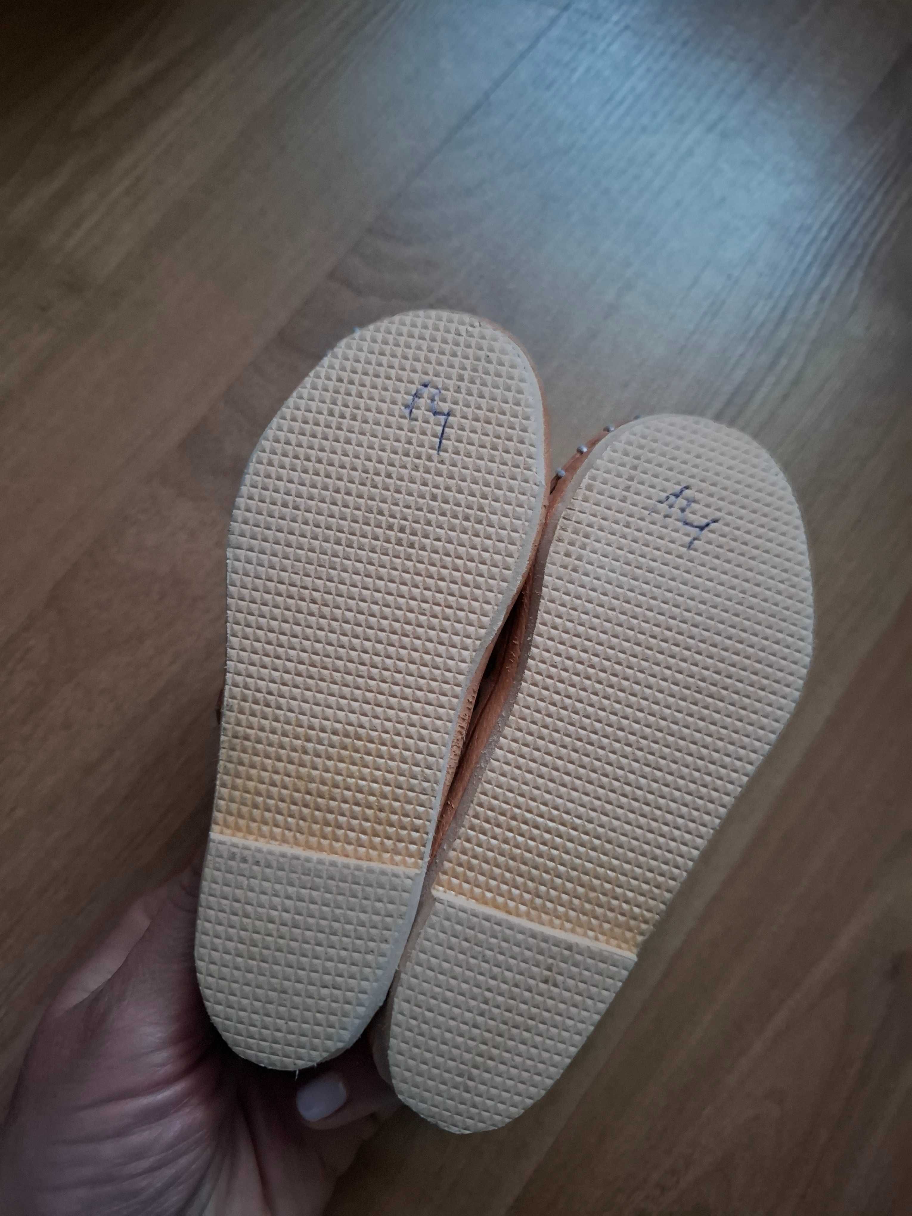 Kierpce dziecięce 14cm rozmiar 22/23
