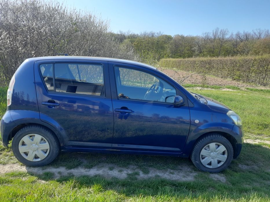 Автомобіль DAIHATSU