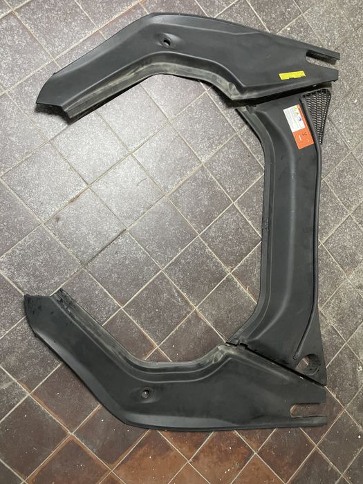 Пластик,обшивка,багажник,корито,Тесла S,дорест