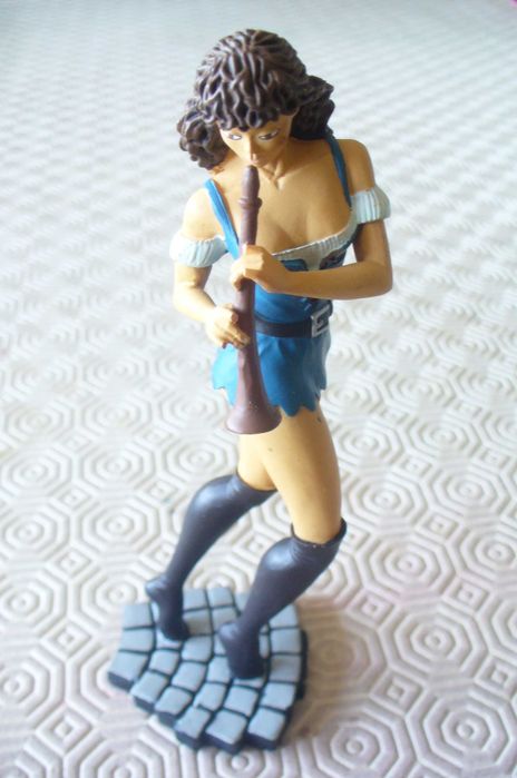 Manara - boneca resina 16 cm - personagem Aurelia
