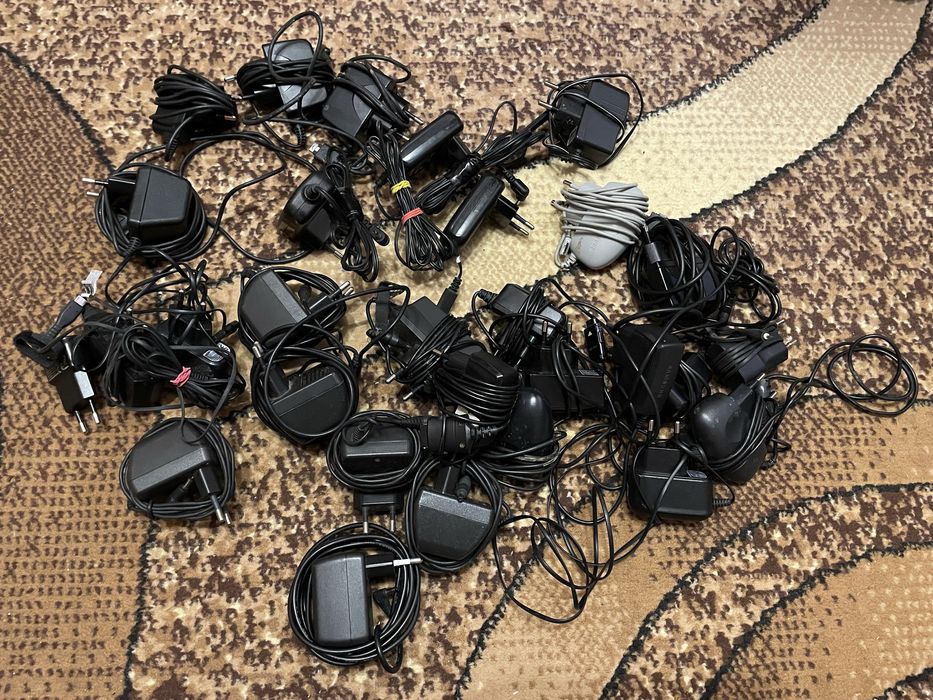 Оригінальні зарядки для Nokia, LG, Siemens, Samsung, Alcatel, Motorola
