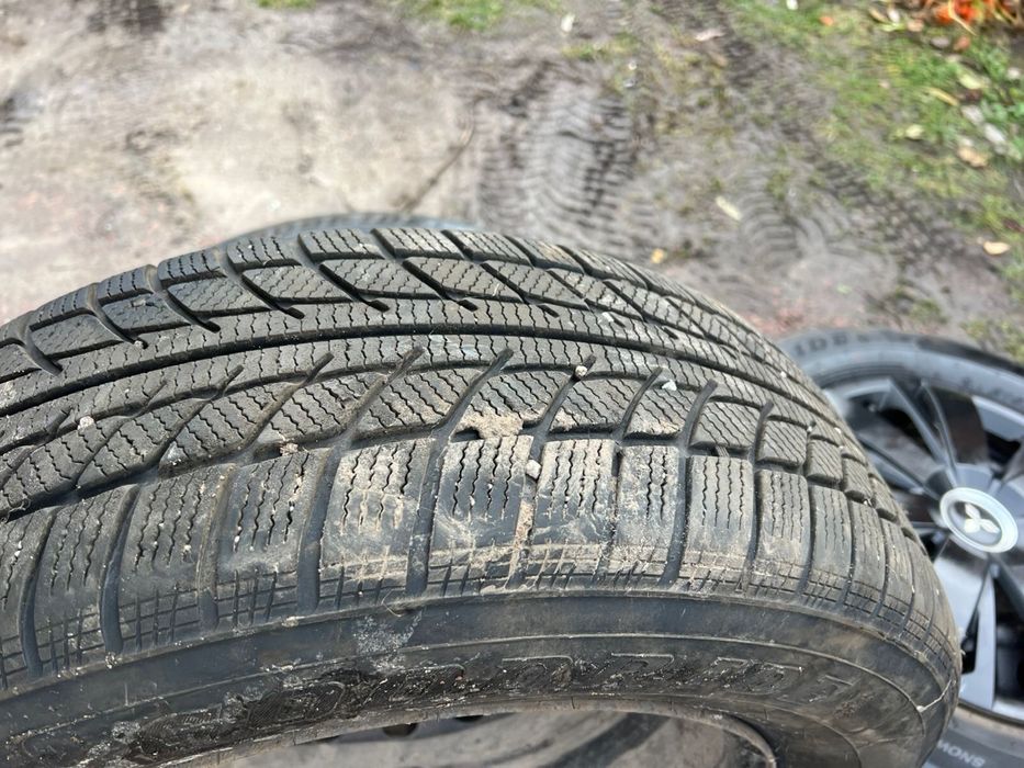 Резина зимова з дисками