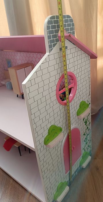 Domek dla lalek drewniany