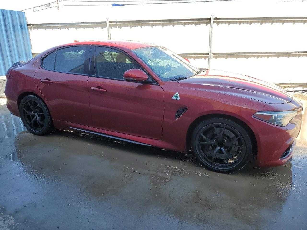 2017 Alfa Romeo Giulia Quadrifoglio