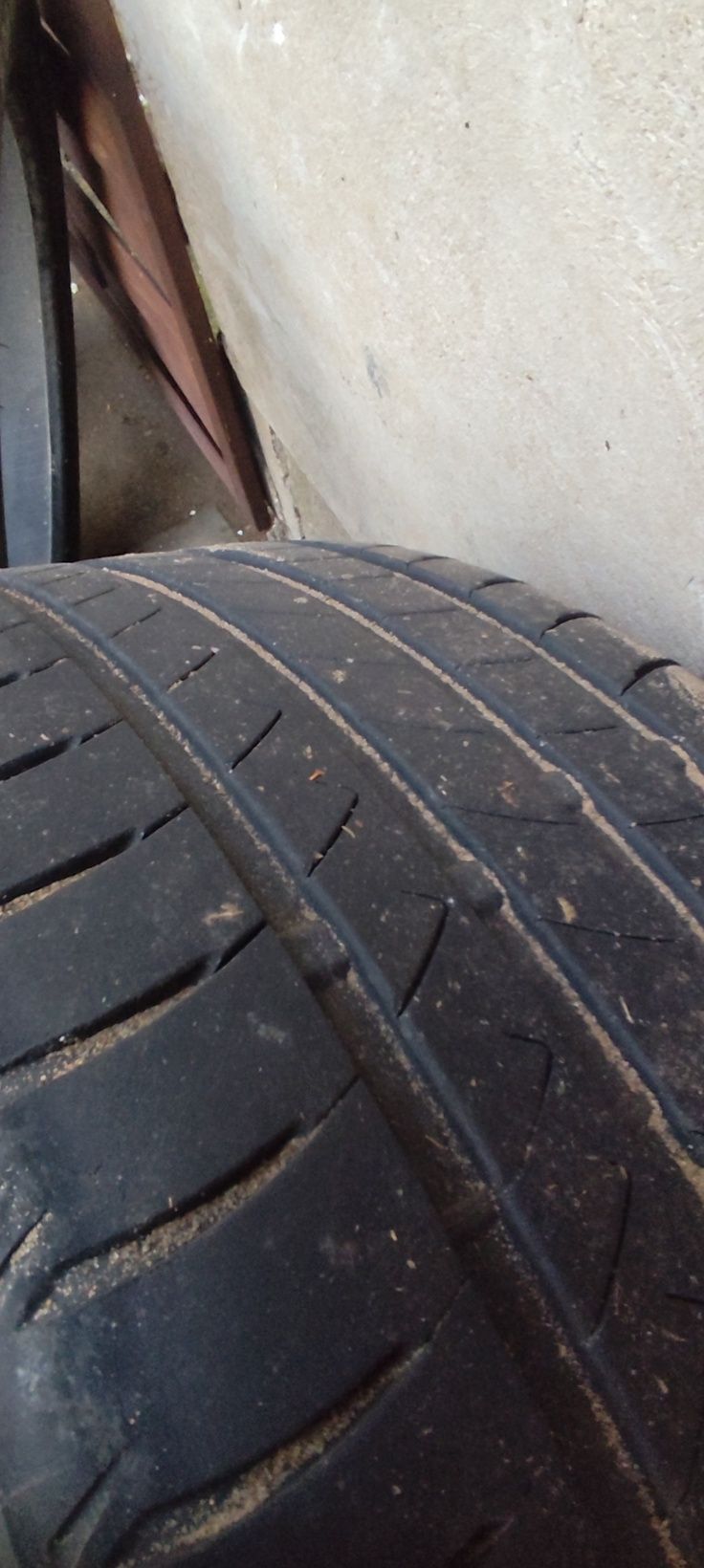 Felgi z oponami letnimi i zimowymi r18 235/45