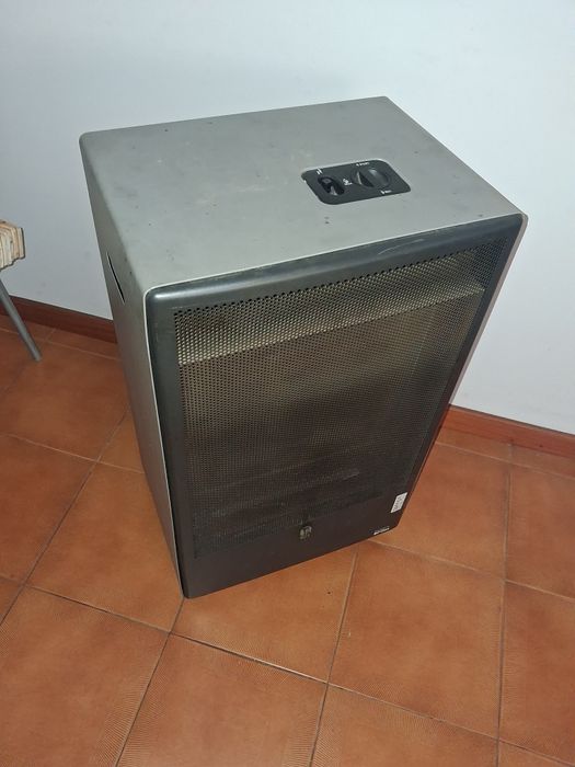 Aquecedor catalitico  em bom estado.