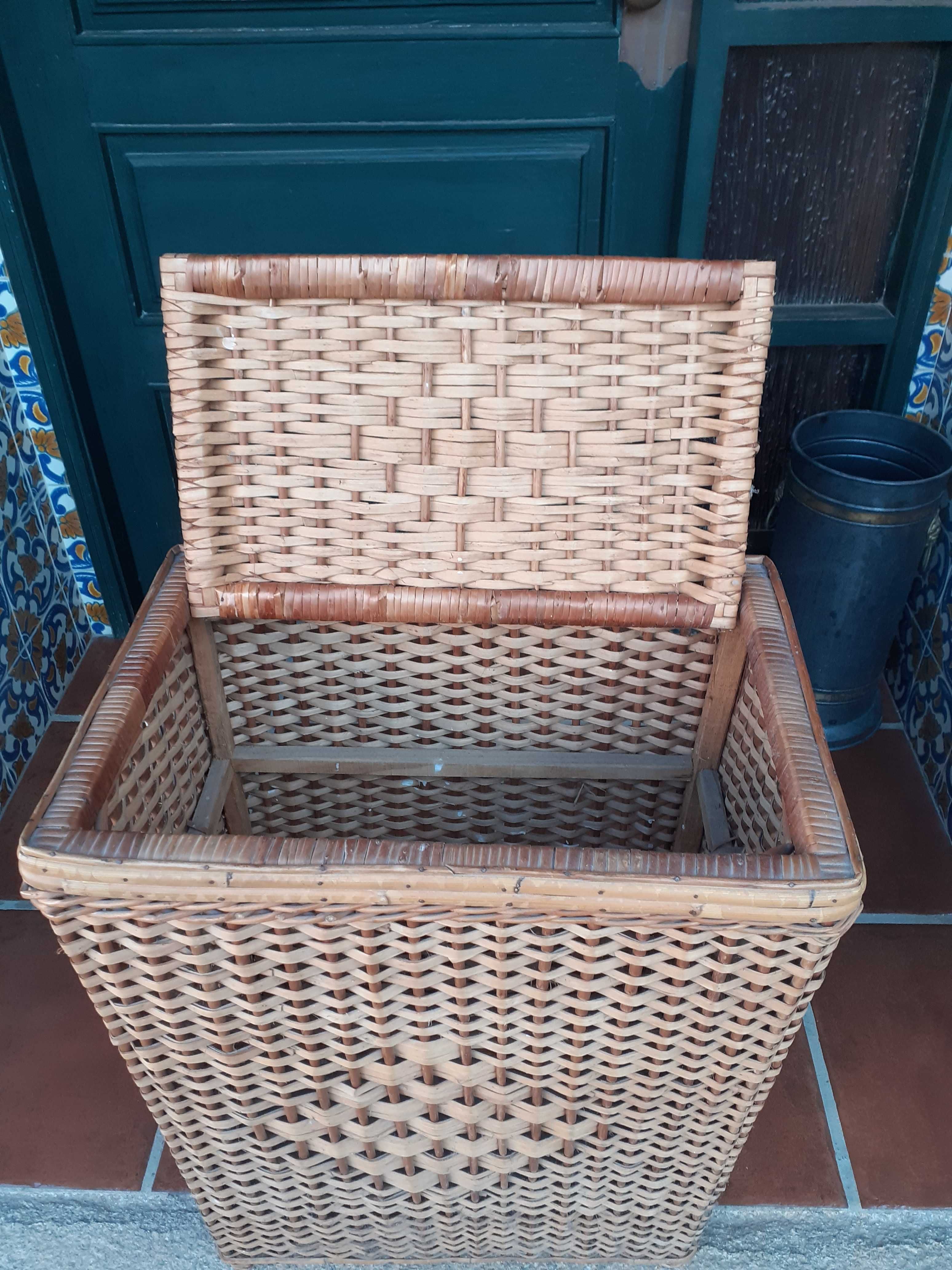 Cesto em palha  - como novo!