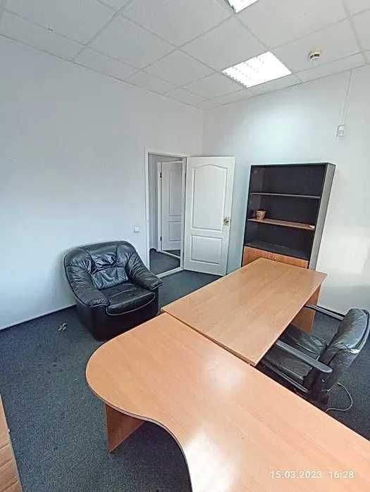 Продам сучасний офіс у діловому ЦЕНТРІ Київа.ТОРГ. 215 м2