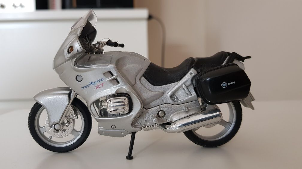 Model BMW R 1100 RT