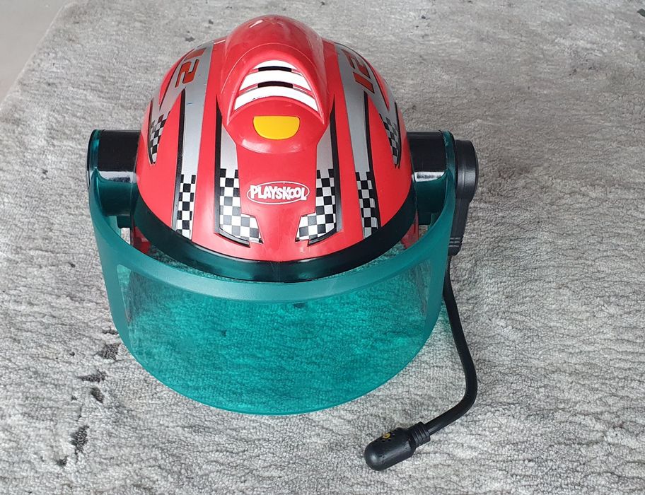 Kask Playskool dziedzięcy z dźwiękiem