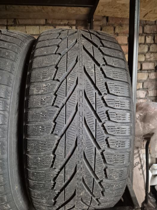 Продам шини Nokia Hakkapelitta R2 SUV