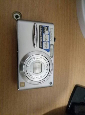 цифровий фотоапарат  Panasonic lumix