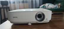 Projektor BenQ fullHD
