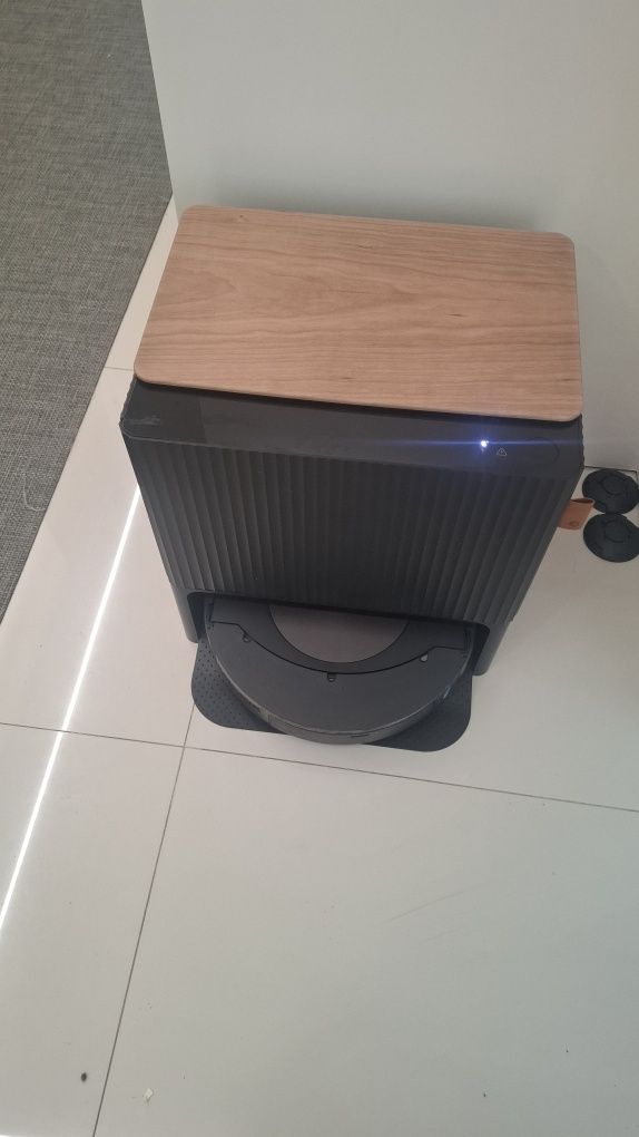 Aspirador Robô IROBOT Roomba Combo J9+ (2-em-1 - Preto)

Comparar
Aspi