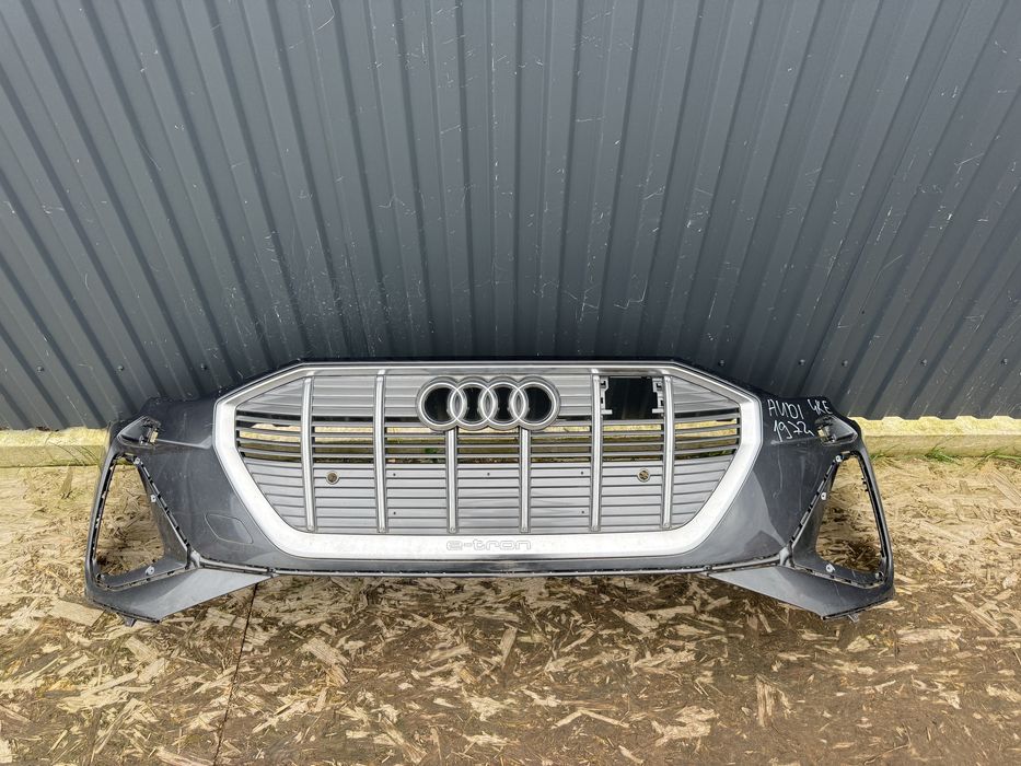 Бампер audi Q8 e-tron 4KE передній