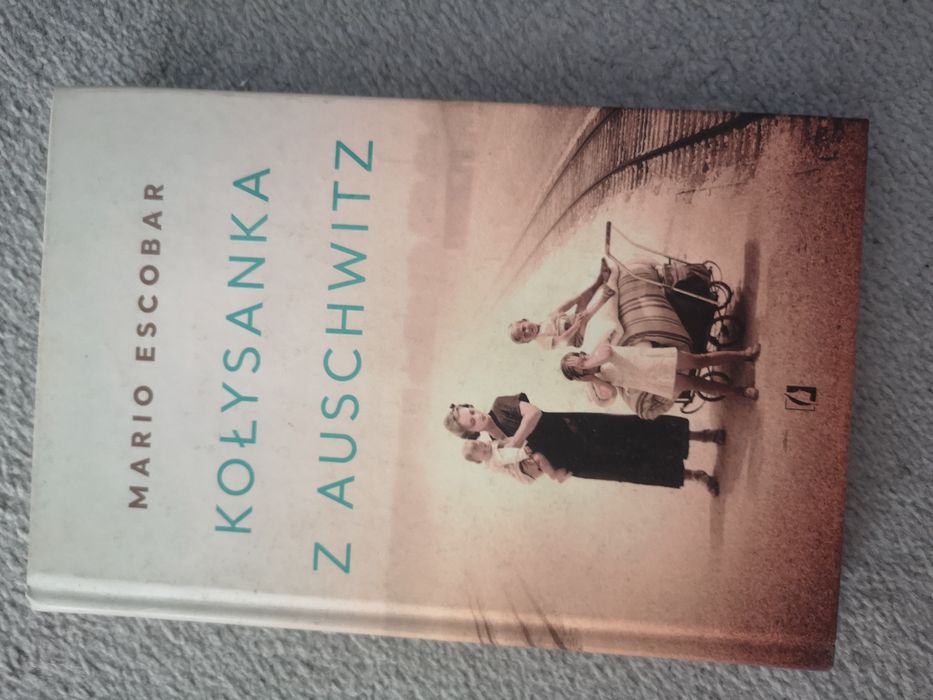 Książka kołysanka z auschwitz
