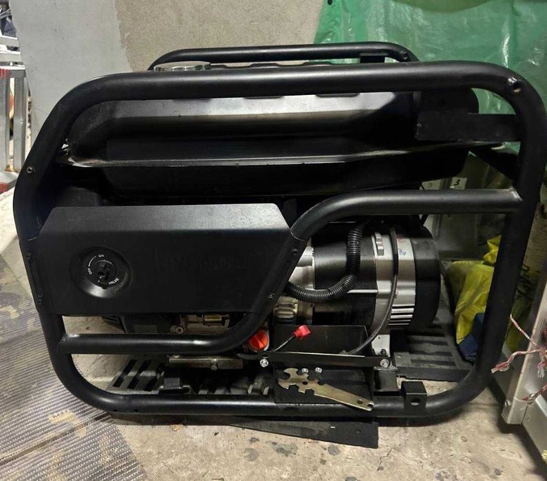 Генератор HYUNDAI hhy 9050fe
