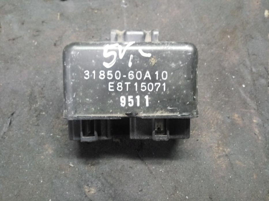 Przekaźnik koło komputera suzuki vitara 1.6