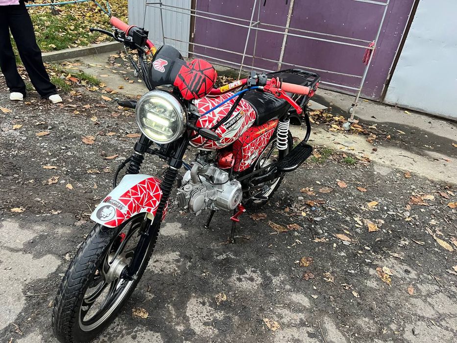 Продам мустанг фіт