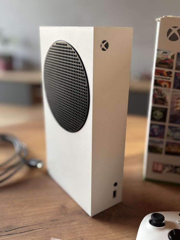 Xbox series s bdb stan!