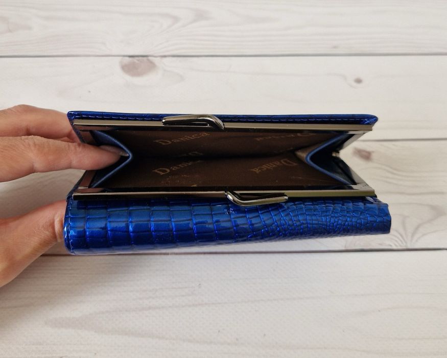 Невеликий жіночий гаманець,шкіряний гаманець,женский кошелек кожаный