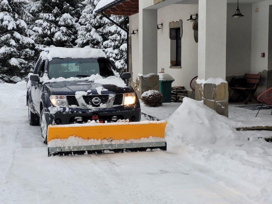Pług śnieżny do samochodu 4x4 odśnieżanie samochodem  producent