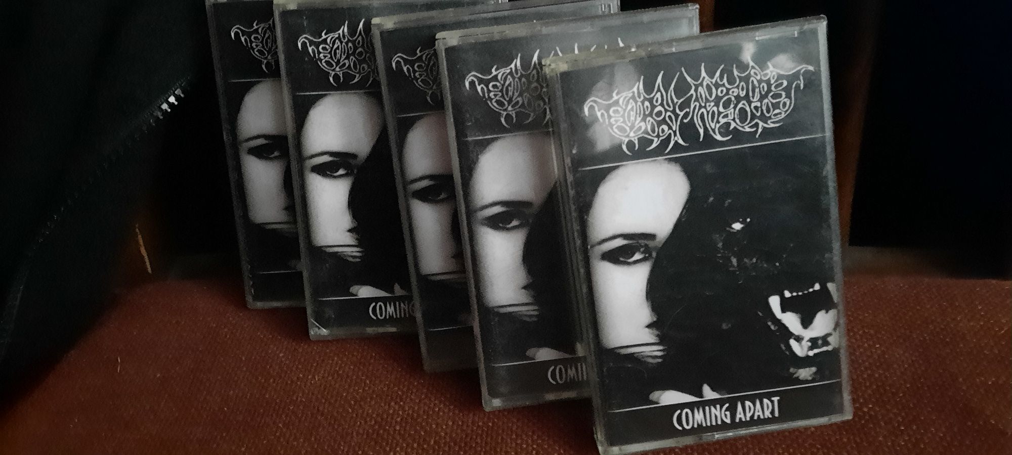 Torn Apart "Coming apart" + bonus ep (death metal)