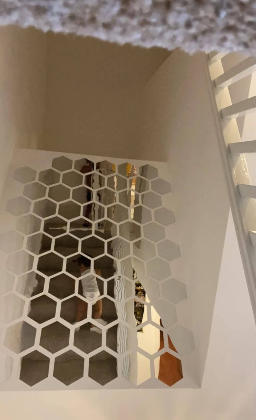 24szt naklejki hexagon lustrzane srebrne lustro przyklejane dekoracja
