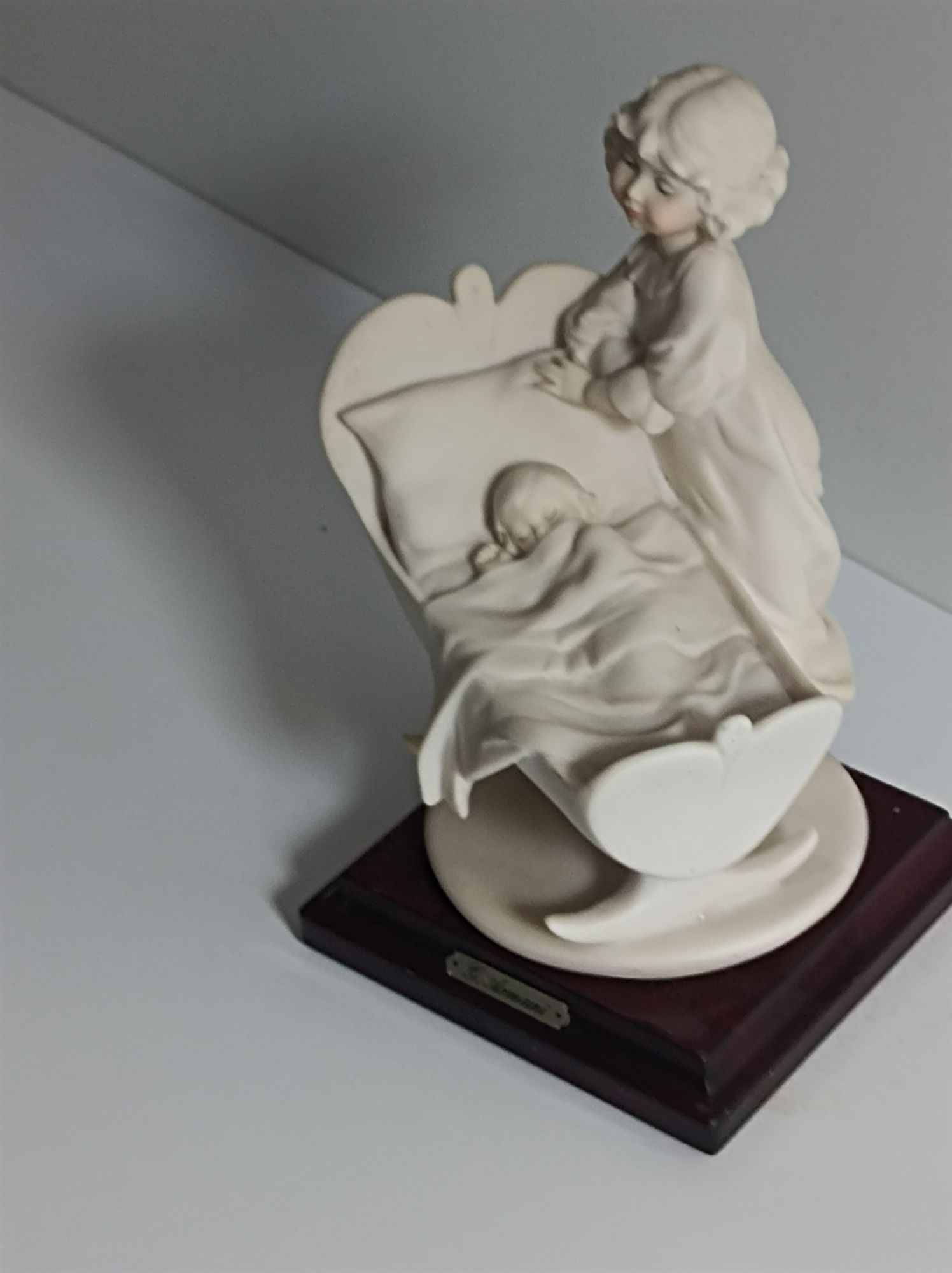 Macierzyństwo.Gioseppe Armani,figurka porcelanowa .