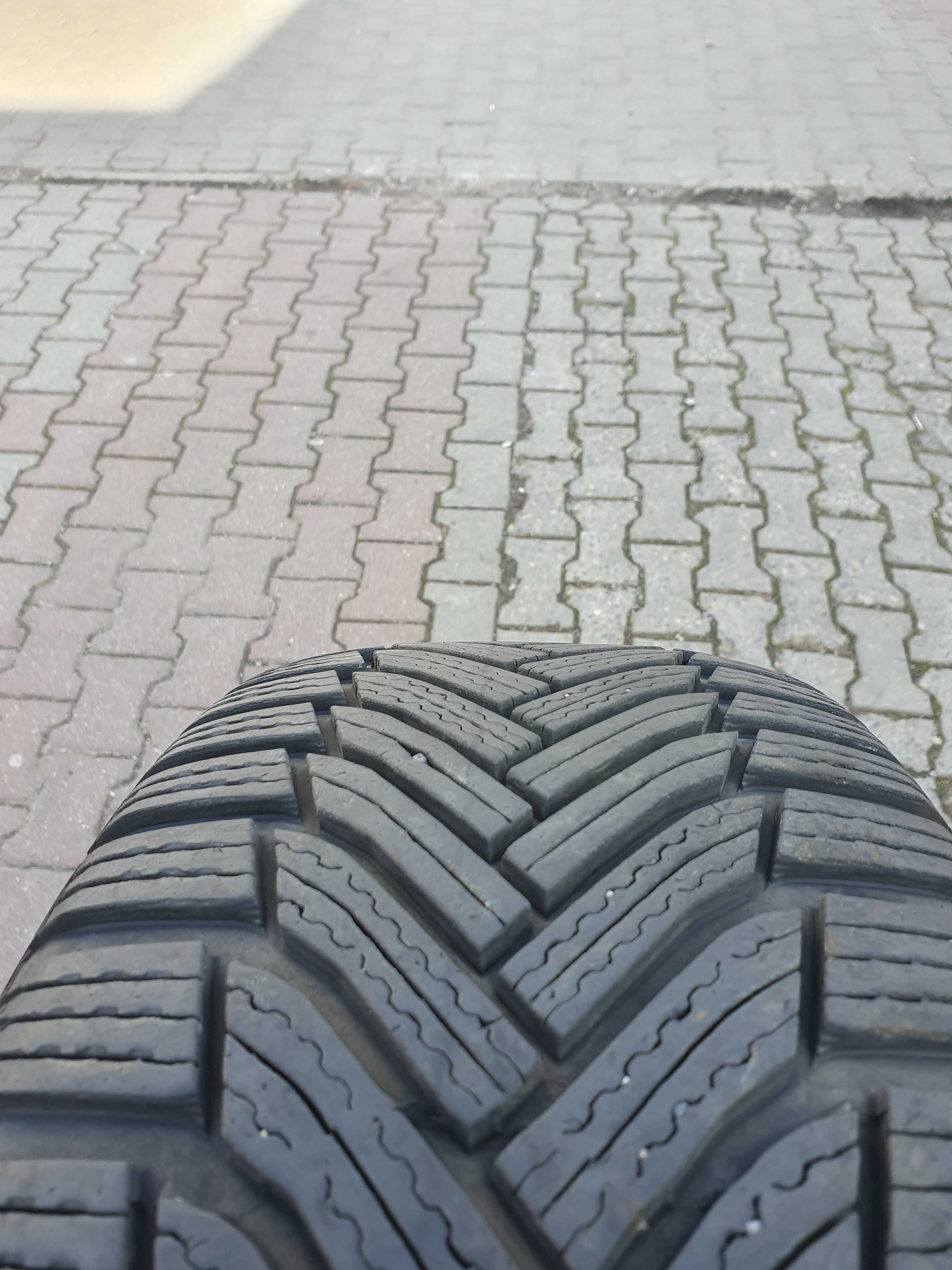 Opony zimowe 215/60/16 Michelin 2020r 4szt