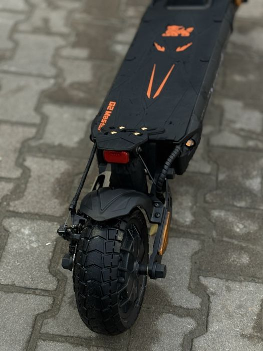 Продам електросамокат KuKirin G2 Master 2025