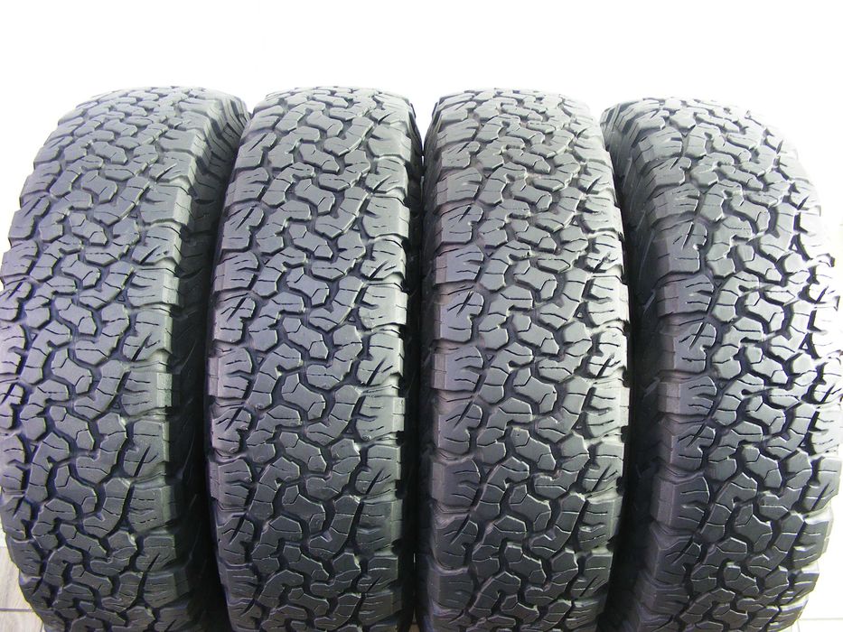 Всесезонна грязьова гума 235/85/16 -4 шт.BFGoodrich All-Terrain T/A
