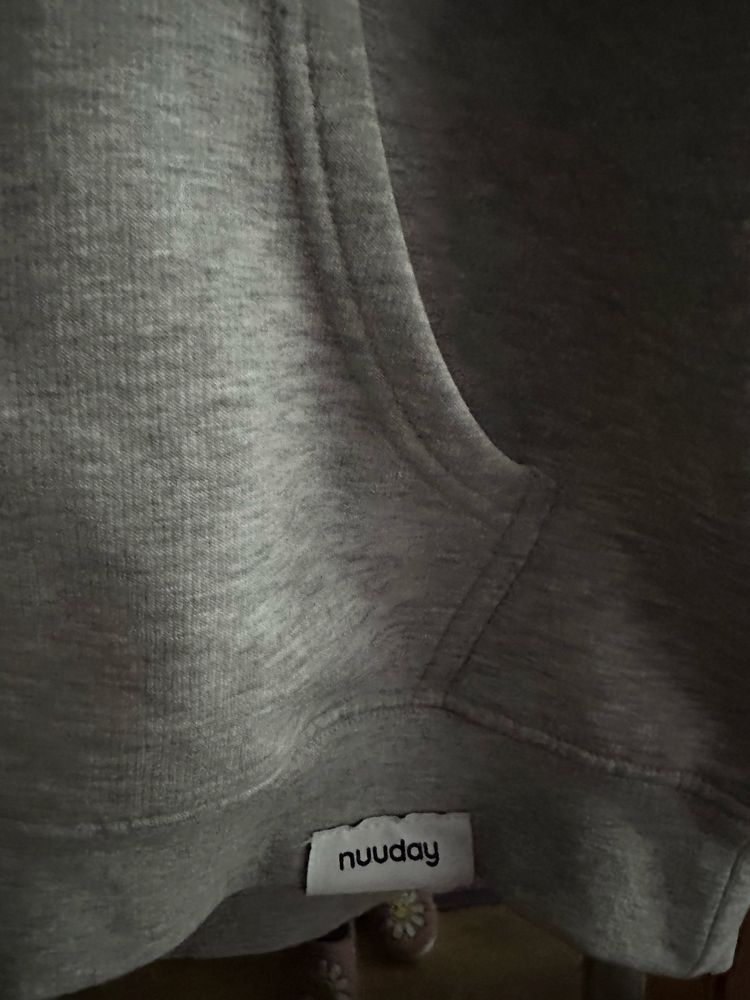 Bluza szara z kapturem rozmiar M