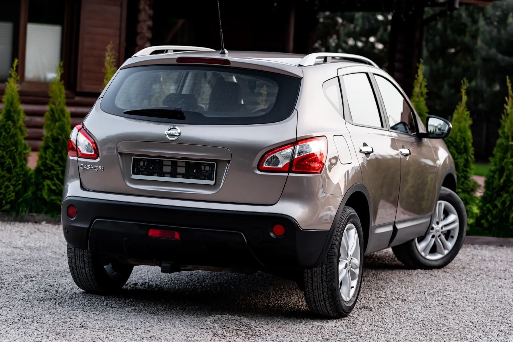 Nissan Qashqai 2.0 benzyna 140KM Klimatyzacja Tempomat