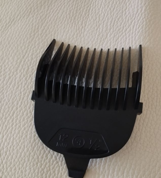 Набор універсальный новый 5 насадок для машинки для стрижки волос.