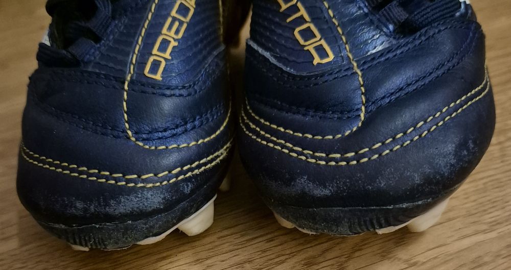 Buty Adidas do piłki nożnej